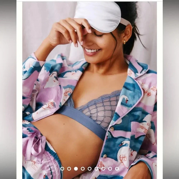 NWOT Olivia Wendel for Anthropologie Swan Flannel Sleep Top - Picture 3 of 14